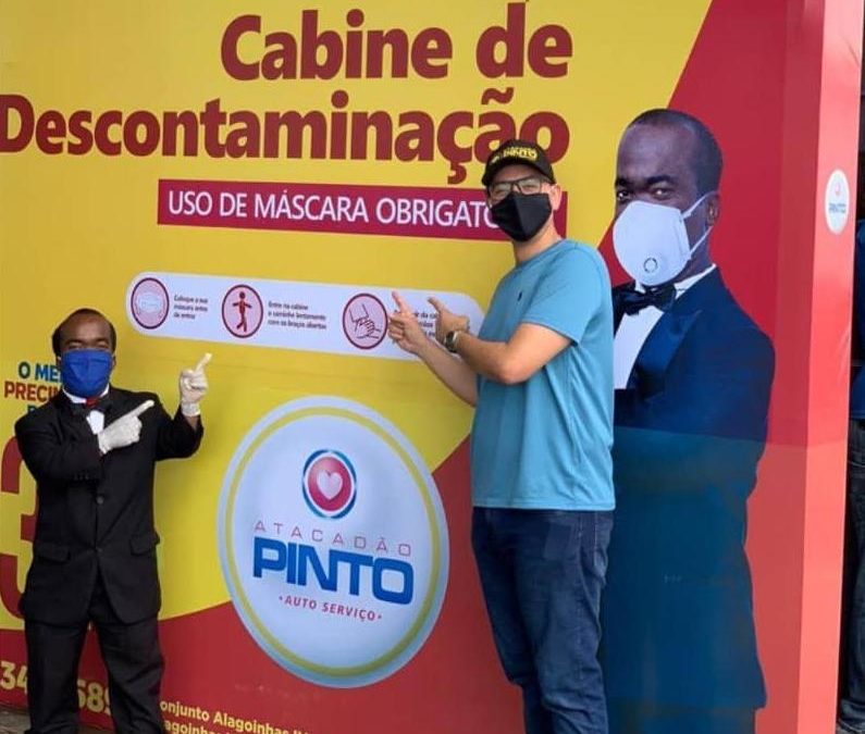 ATACADÃO PINTO IMPLEMENTA CABINE DE DESCONTAMINAÇÃO, PARA  CLIENTES E FUNCIONÁRIOS